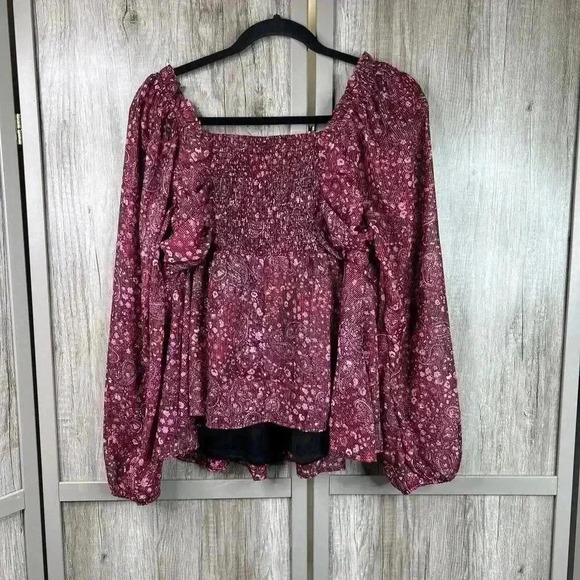 Torrid Top Sz 0 Large Peplum Keyhole Smocked Paisley Purple Pink Long Sleeve NEW - Picture 9 of 10
